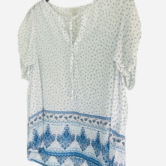 Lucky Brand Blue and White Floral short sleeve Peasant Top size L - Picture 2 of 12